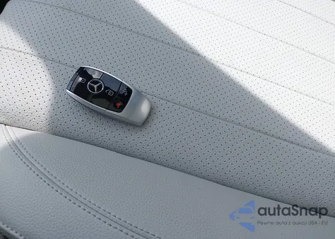 2021 Mercedes-Benz E 350 из США, поврежденный, VIN W1KZF8DB4MA977647